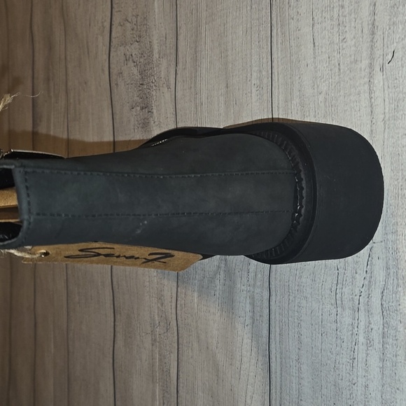 Seven7 Women's Chunky Heel Booties w/ Side Zippers Black Size 9 NWT - Picture 3 of 16